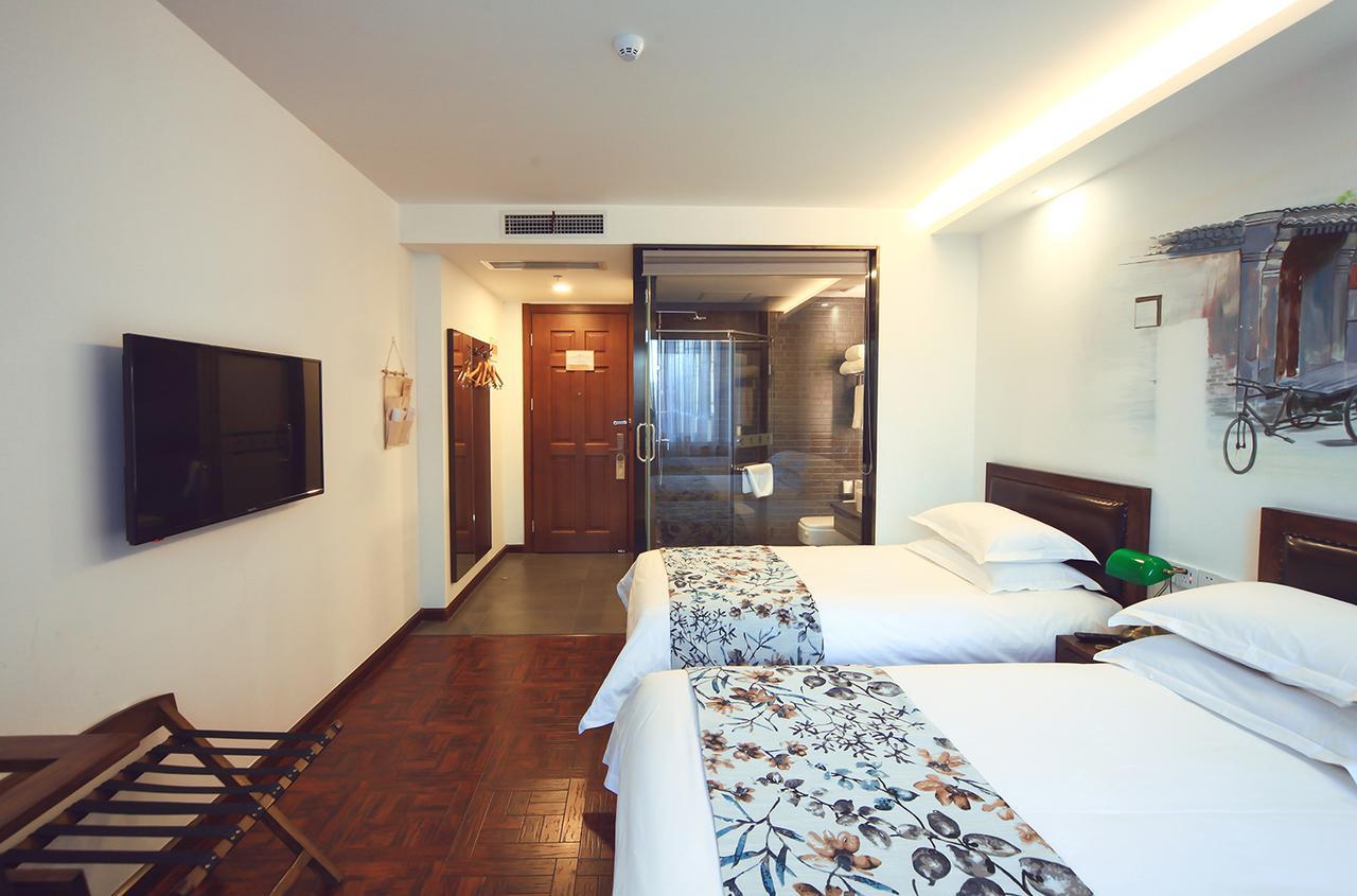 Nostalgia Hotel Near Tianjin Polar Ocean Word- Tianjin Fonte Joy World, 10 Minutes Drive Away From Tianjin Tanggu High-Speed Railway Station, Free Ice-Cream, Mineral Water, Snacks And Laundry Service, English Communication Well Dış mekan fotoğraf