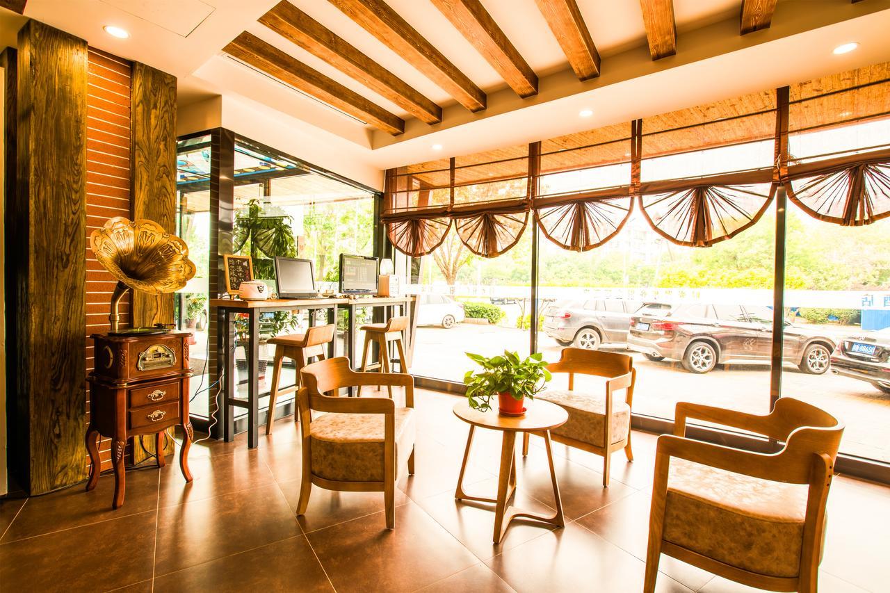 Nostalgia Hotel Near Tianjin Polar Ocean Word- Tianjin Fonte Joy World, 10 Minutes Drive Away From Tianjin Tanggu High-Speed Railway Station, Free Ice-Cream, Mineral Water, Snacks And Laundry Service, English Communication Well Dış mekan fotoğraf