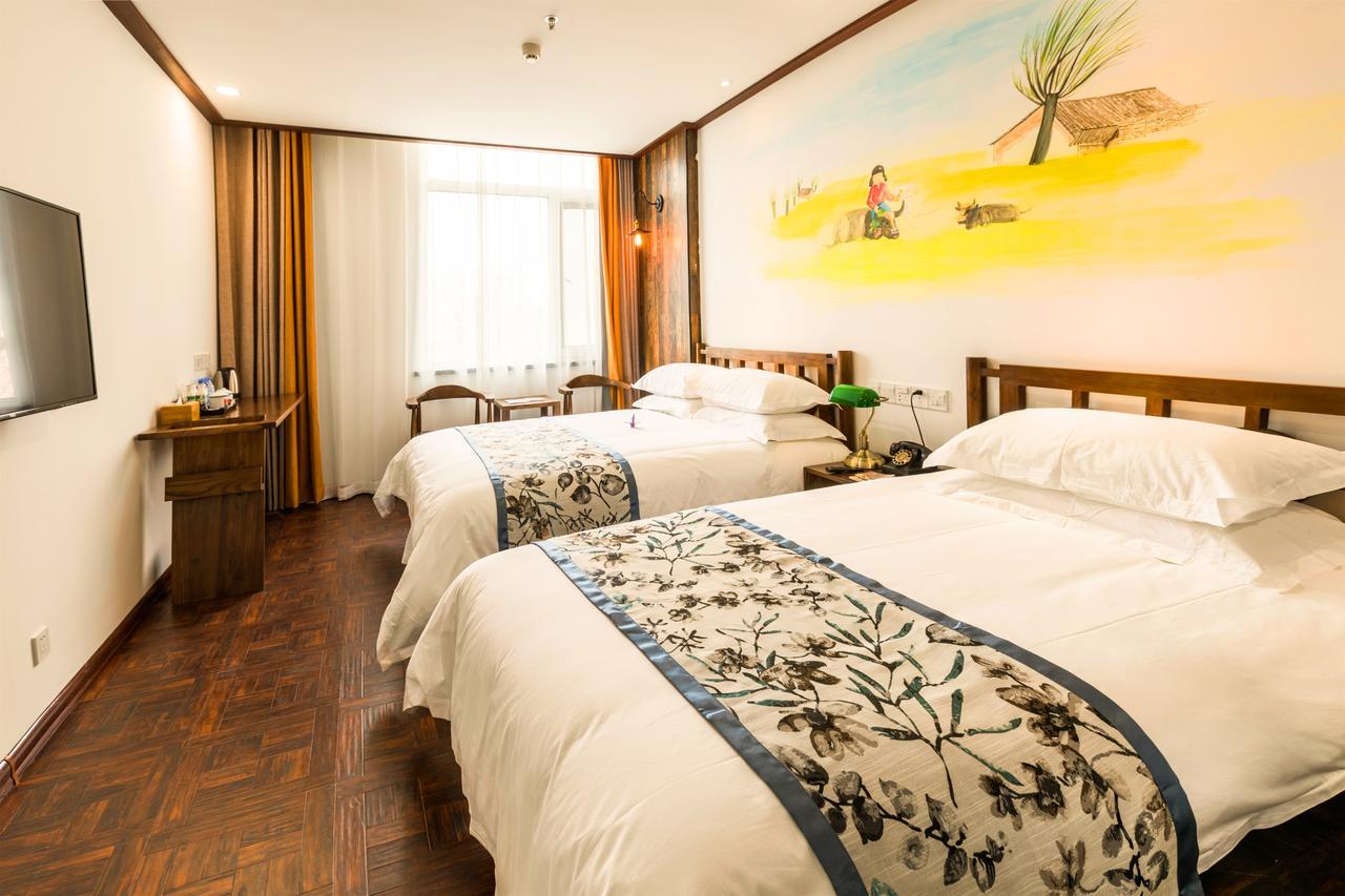 Nostalgia Hotel Near Tianjin Polar Ocean Word- Tianjin Fonte Joy World, 10 Minutes Drive Away From Tianjin Tanggu High-Speed Railway Station, Free Ice-Cream, Mineral Water, Snacks And Laundry Service, English Communication Well Dış mekan fotoğraf