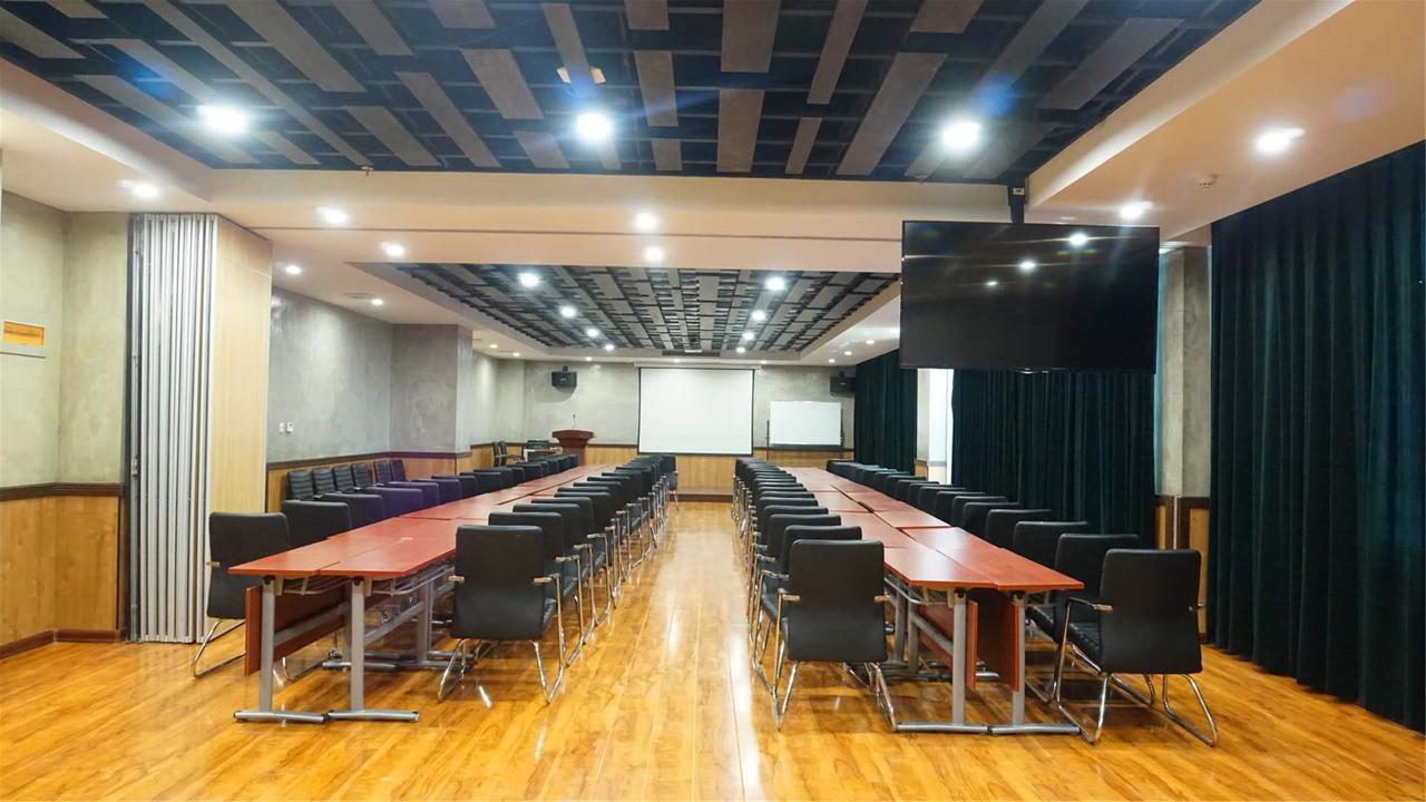 Nostalgia Hotel Near Tianjin Polar Ocean Word- Tianjin Fonte Joy World, 10 Minutes Drive Away From Tianjin Tanggu High-Speed Railway Station, Free Ice-Cream, Mineral Water, Snacks And Laundry Service, English Communication Well Dış mekan fotoğraf