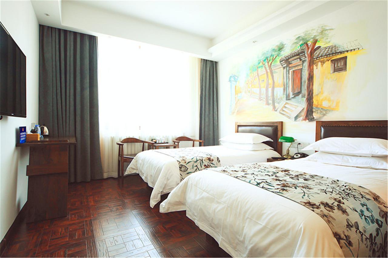 Nostalgia Hotel Near Tianjin Polar Ocean Word- Tianjin Fonte Joy World, 10 Minutes Drive Away From Tianjin Tanggu High-Speed Railway Station, Free Ice-Cream, Mineral Water, Snacks And Laundry Service, English Communication Well Dış mekan fotoğraf