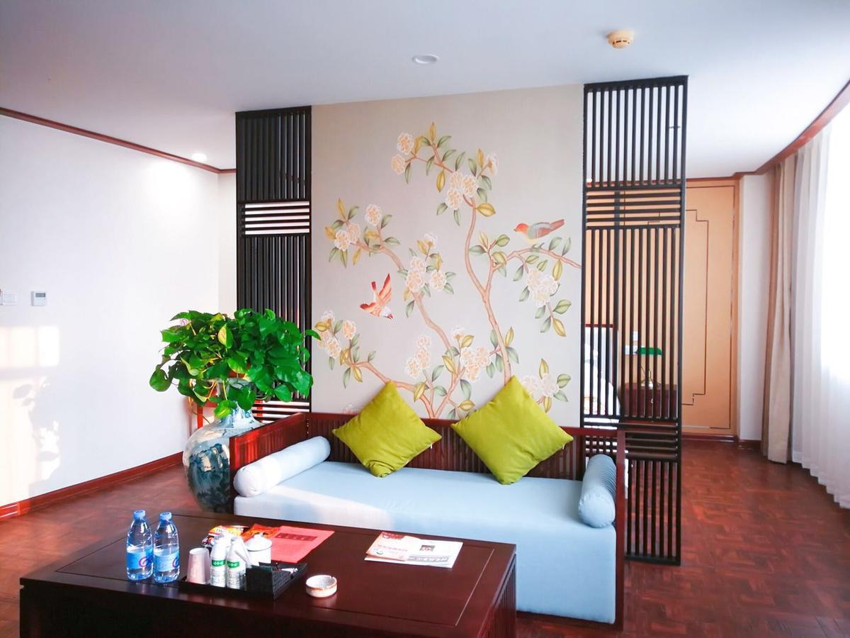 Nostalgia Hotel Near Tianjin Polar Ocean Word- Tianjin Fonte Joy World, 10 Minutes Drive Away From Tianjin Tanggu High-Speed Railway Station, Free Ice-Cream, Mineral Water, Snacks And Laundry Service, English Communication Well Dış mekan fotoğraf