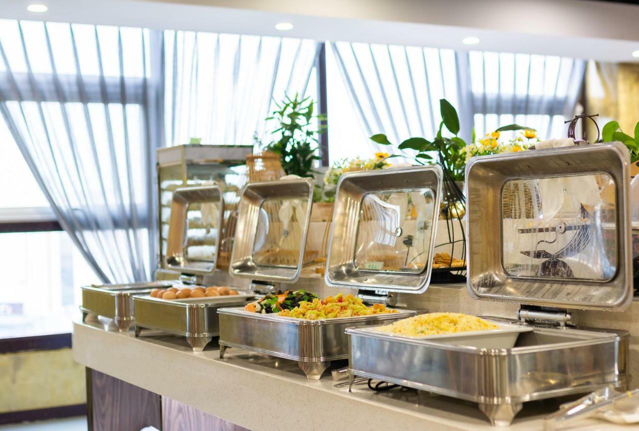 Nostalgia Hotel Near Tianjin Polar Ocean Word- Tianjin Fonte Joy World, 10 Minutes Drive Away From Tianjin Tanggu High-Speed Railway Station, Free Ice-Cream, Mineral Water, Snacks And Laundry Service, English Communication Well Dış mekan fotoğraf