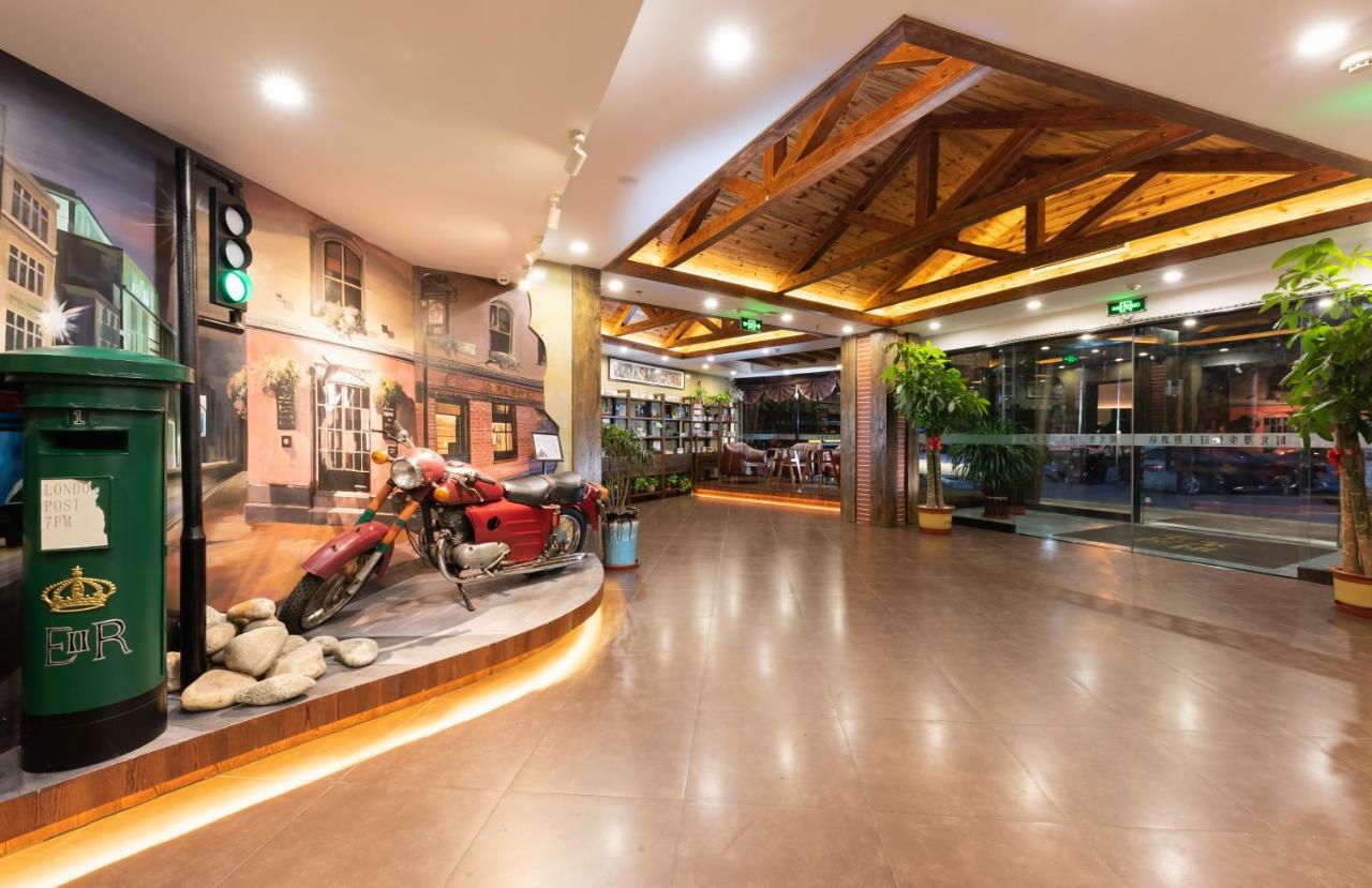 Nostalgia Hotel Near Tianjin Polar Ocean Word- Tianjin Fonte Joy World, 10 Minutes Drive Away From Tianjin Tanggu High-Speed Railway Station, Free Ice-Cream, Mineral Water, Snacks And Laundry Service, English Communication Well Dış mekan fotoğraf